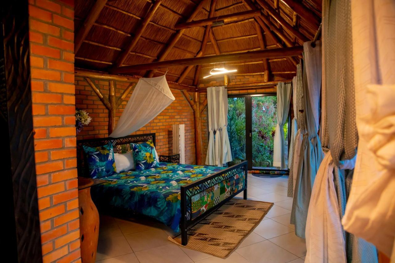 Hakuna Matata Lodge 吉塞尼 外观 照片